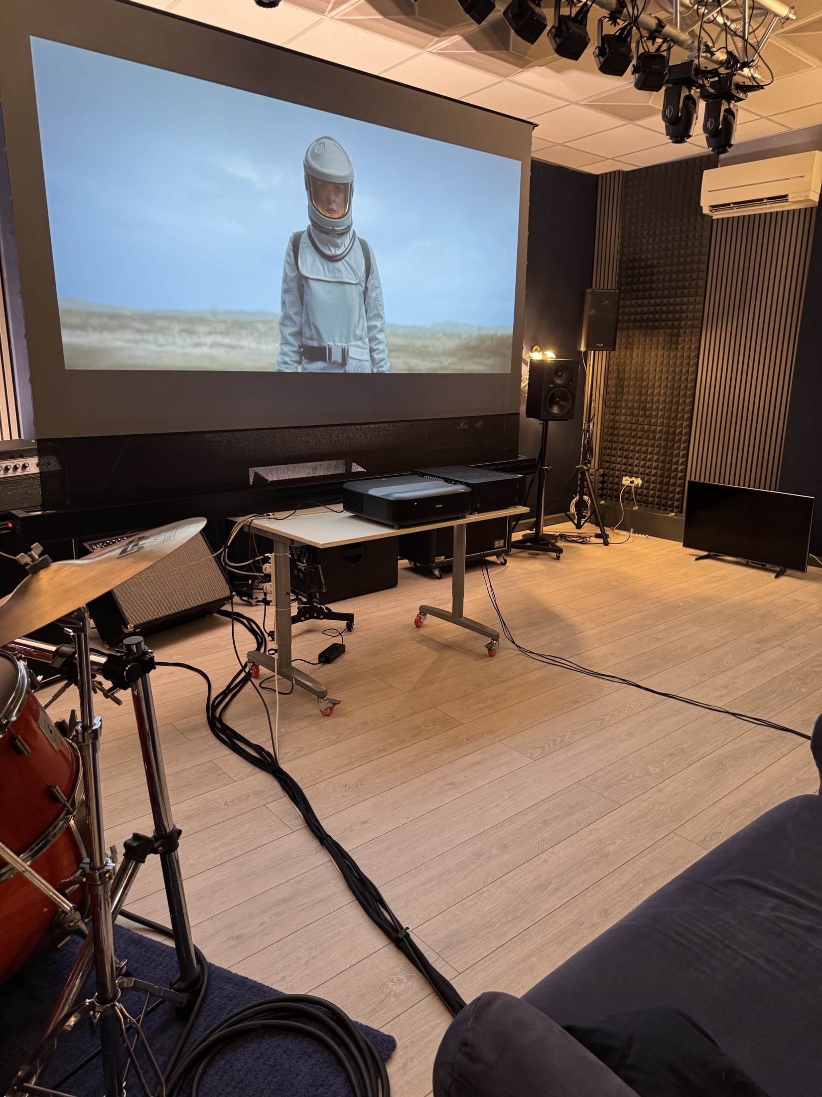 Groove Factory audiovisual and 5.1 post-production space